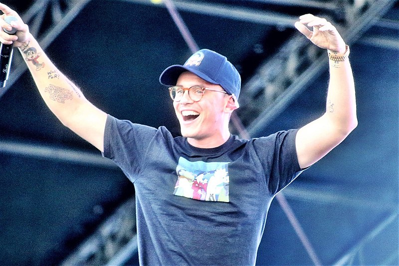 Rapper Logic on Stage